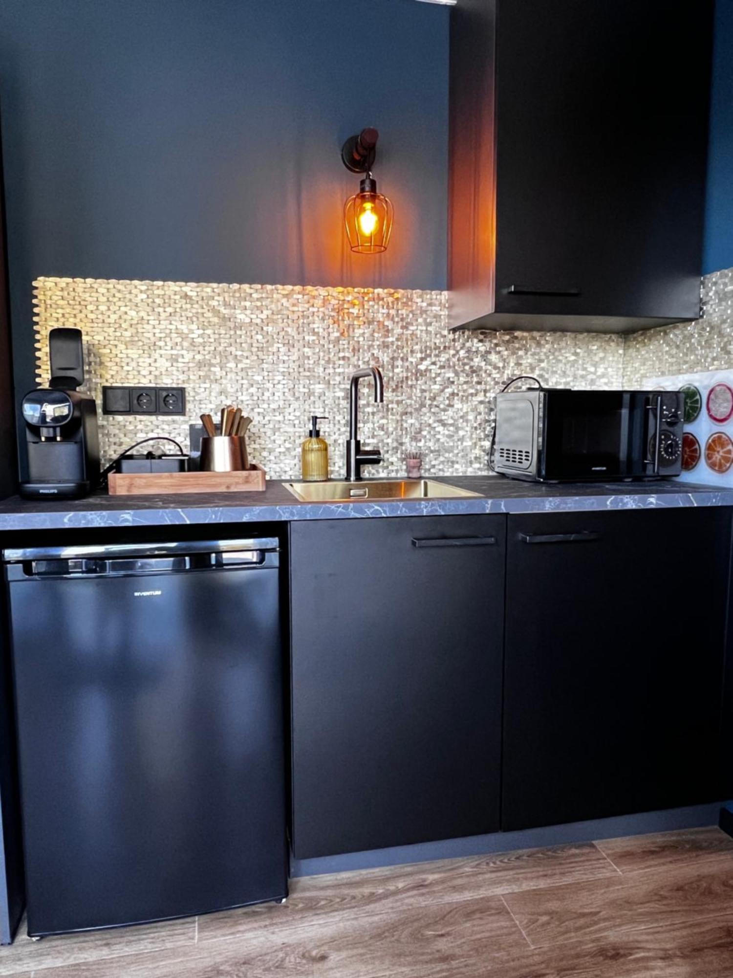 B&B Prive Tiny House Bij Zee Стелендам Екстериор снимка