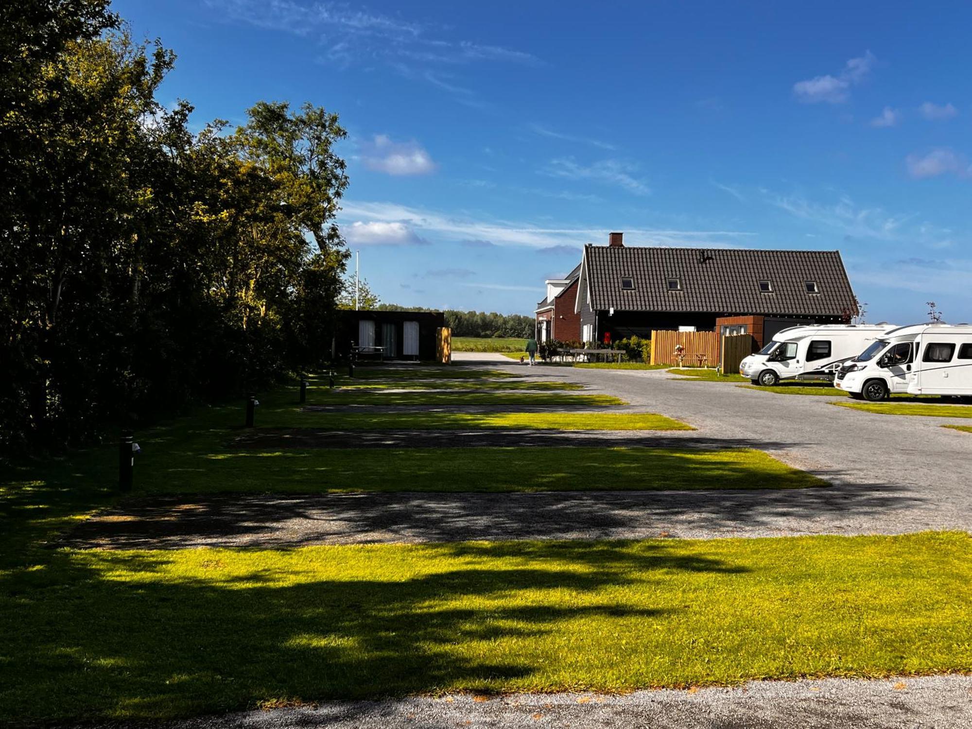 B&B Prive Tiny House Bij Zee Стелендам Екстериор снимка